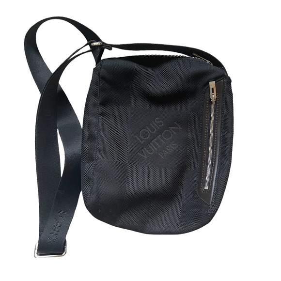 Louis Vuitton Other - Authentic vintage Louis Vuitton Damier Jean Citadate PM cross body bag.